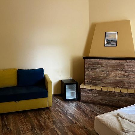 Guest Rooms Donovi فارنا المظهر الخارجي الصورة