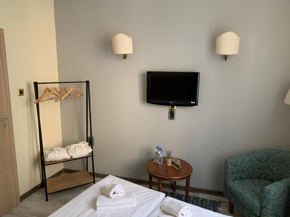 Guest Rooms Donovi فارنا المظهر الخارجي الصورة