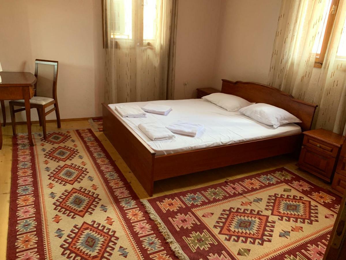 Guest Rooms Donovi فارنا المظهر الخارجي الصورة