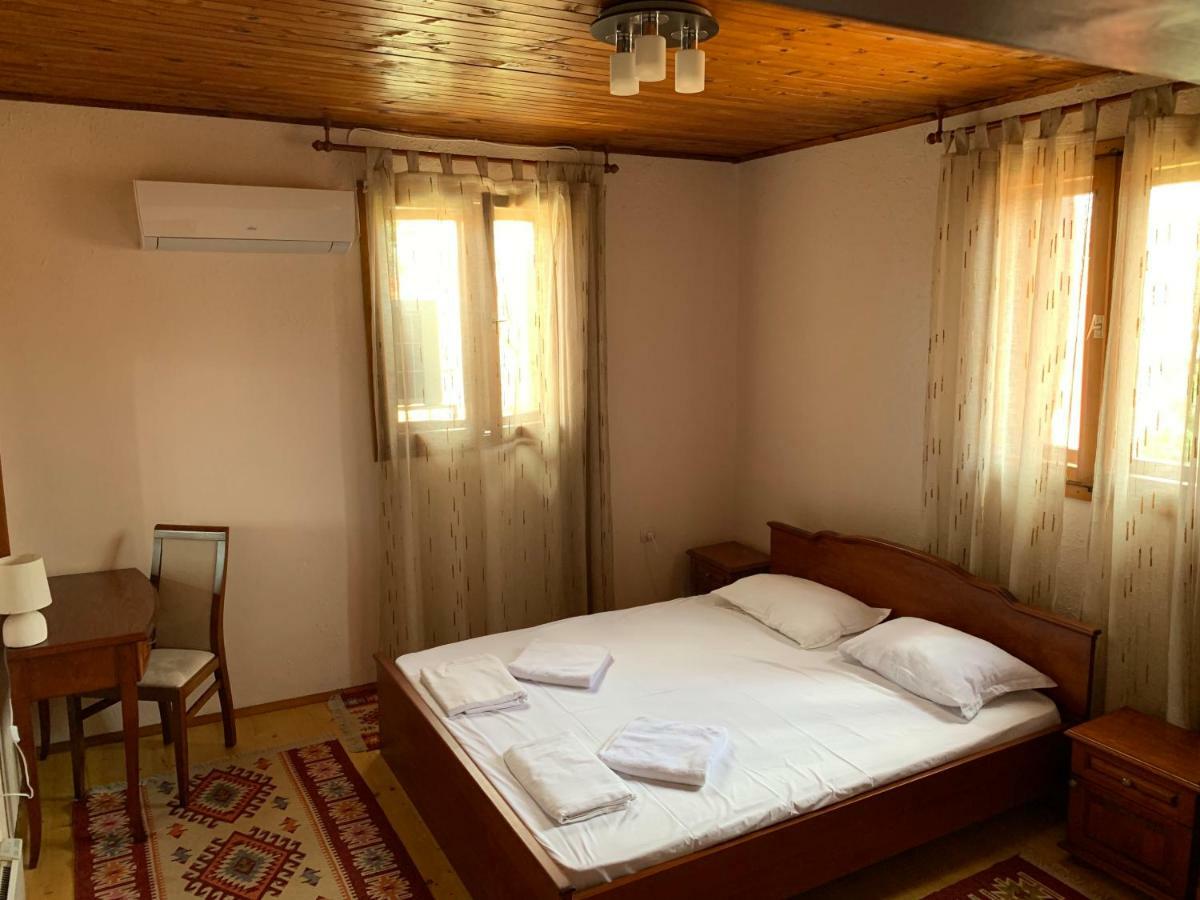 Guest Rooms Donovi فارنا المظهر الخارجي الصورة