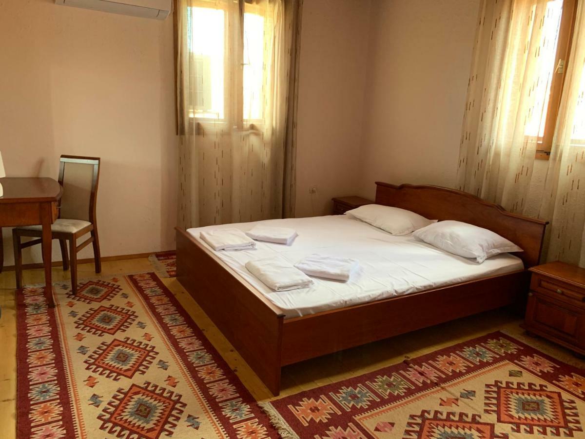 Guest Rooms Donovi فارنا المظهر الخارجي الصورة