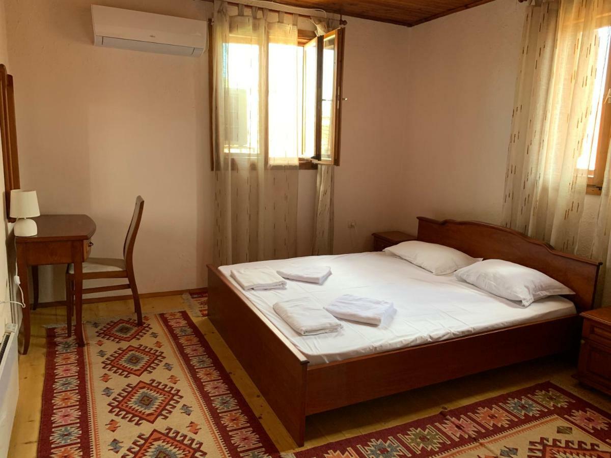 Guest Rooms Donovi فارنا المظهر الخارجي الصورة